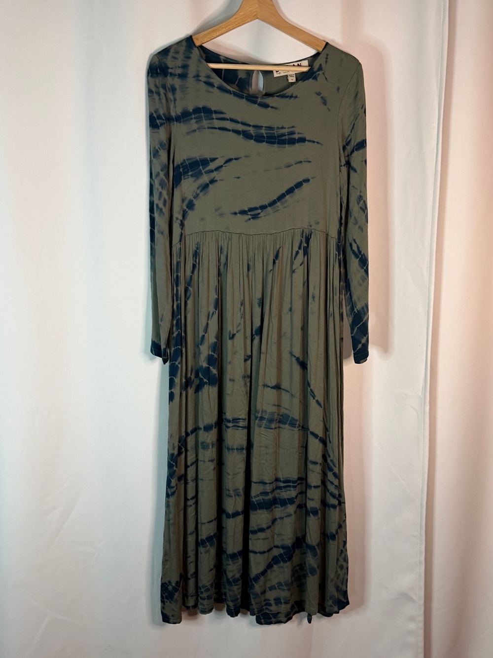 Anthropologie Dolan Left Coast Eliska Tie-Dye Maxi Dress in olive